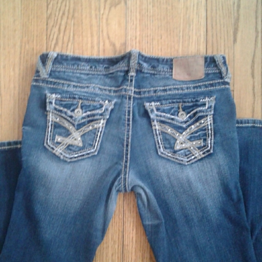 Amethyst bootcut jeans with bling pockets
